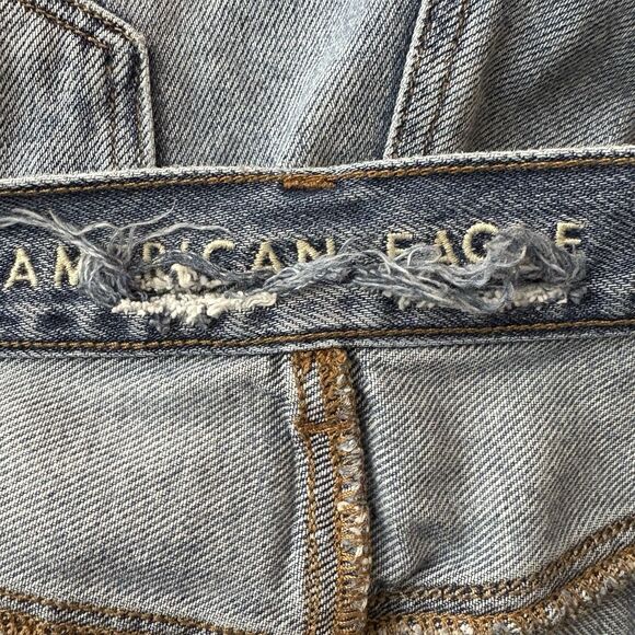 American Eagle Hi-Rise Girlfriend Jeans Destroyed Crop Cotton Denim Blue Size 12 - Picture 4 of 7